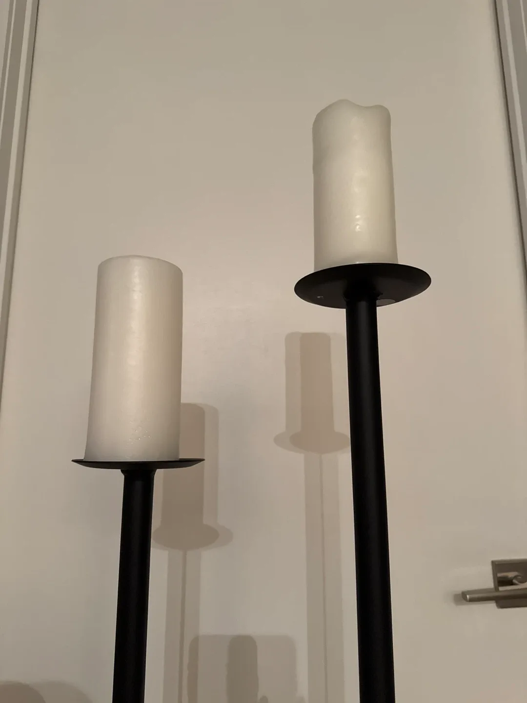 Black Metal Candle Holders - Set of 2 image indicator(2)