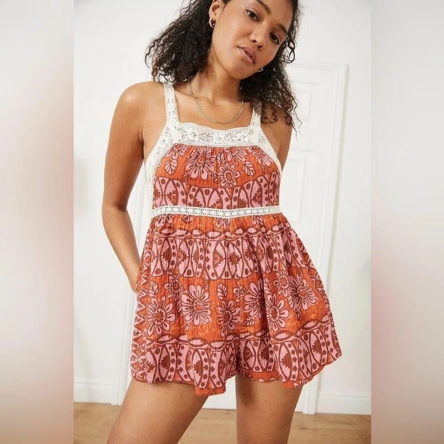Urban Outfitters Romper - Size Small