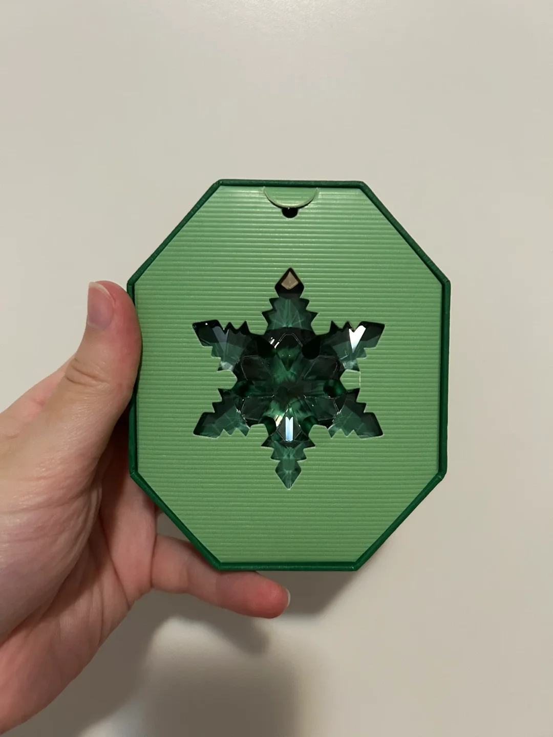 Swarovski Crystal Snowflake Ornament image indicator(3)