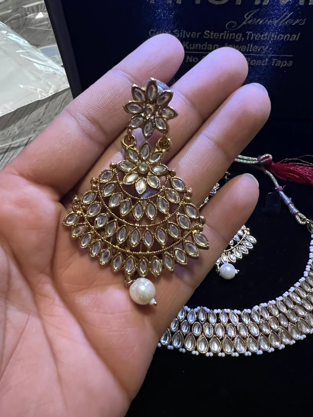 Kundan Jewellery Set - Necklace & Earrings - photo 3