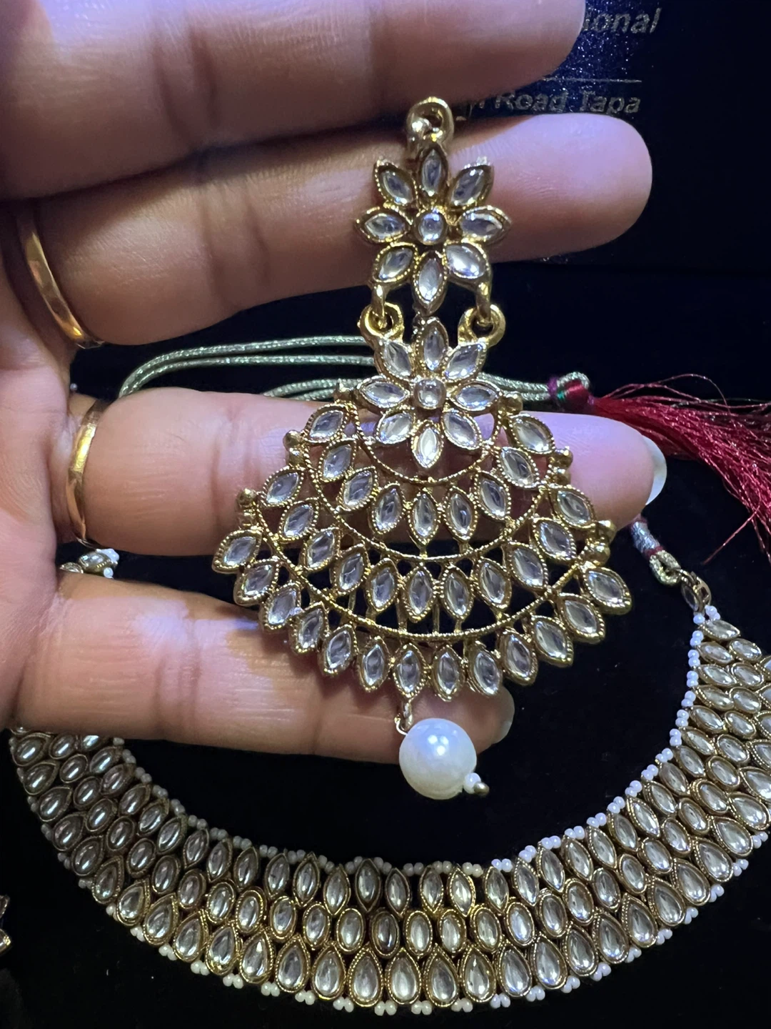 Kundan Jewellery Set - Necklace & Earrings - photo 2