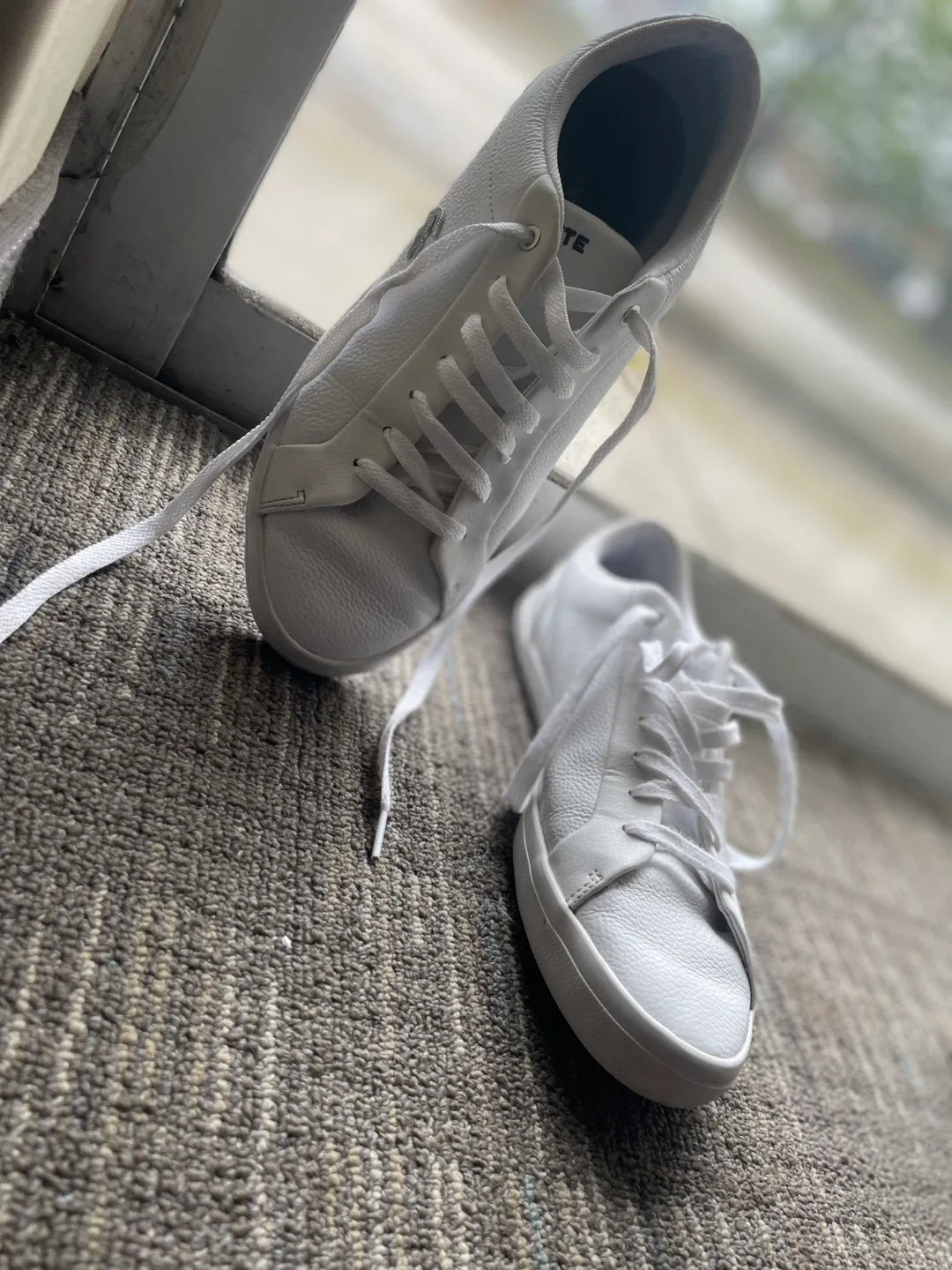 Lacoste Lerond 118 1 White Sneakers, Size 10 image indicator(3)