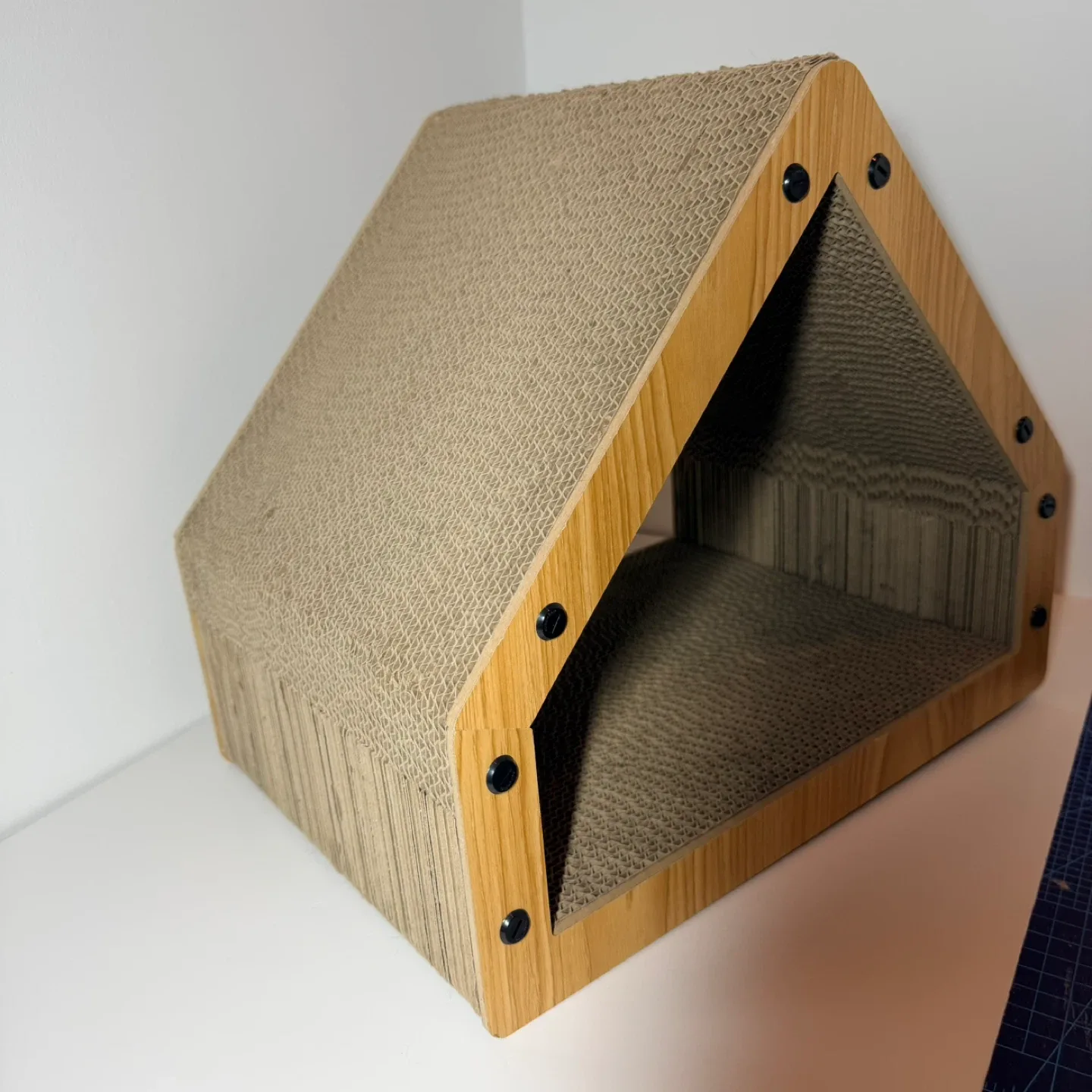 Cat House Cardboard Scratcher Lounge Bed image indicator(2)