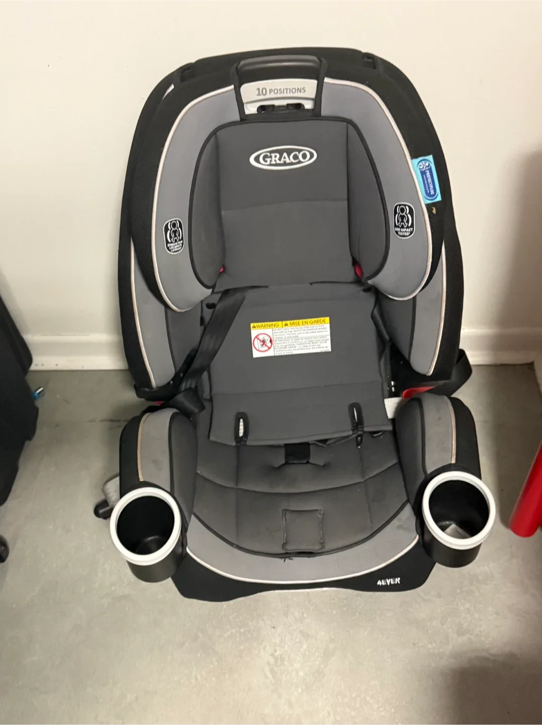 MOVING OUT SALE !! Graco 4Ever DLX Car Seat thumbnail