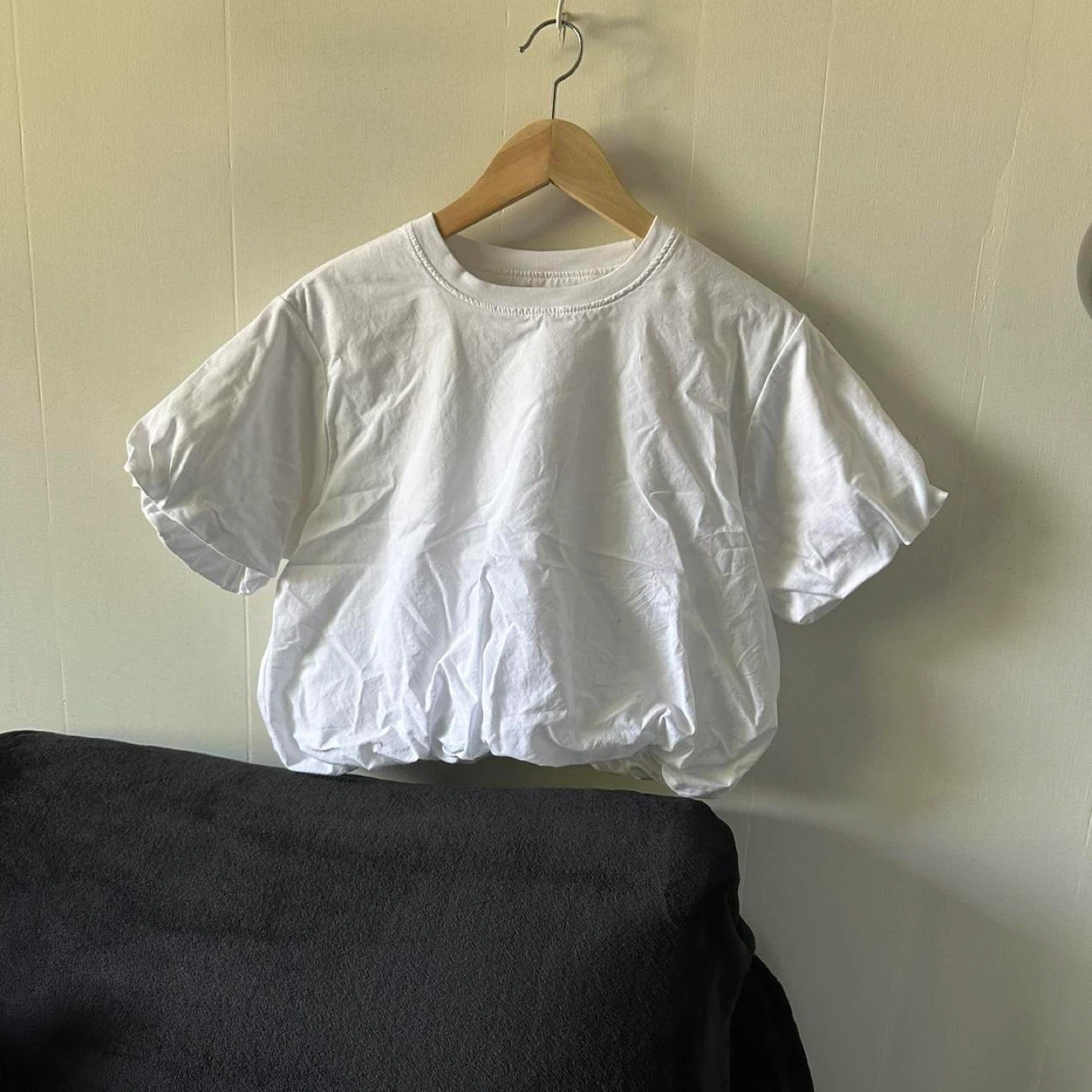 White puff sleeve cropped t-shirt - photo 4