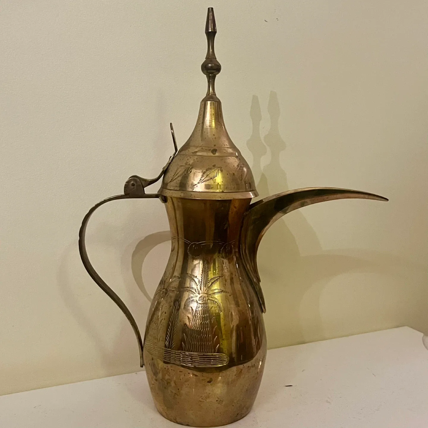 Vintage Brass Dallah Teapot thumbnail