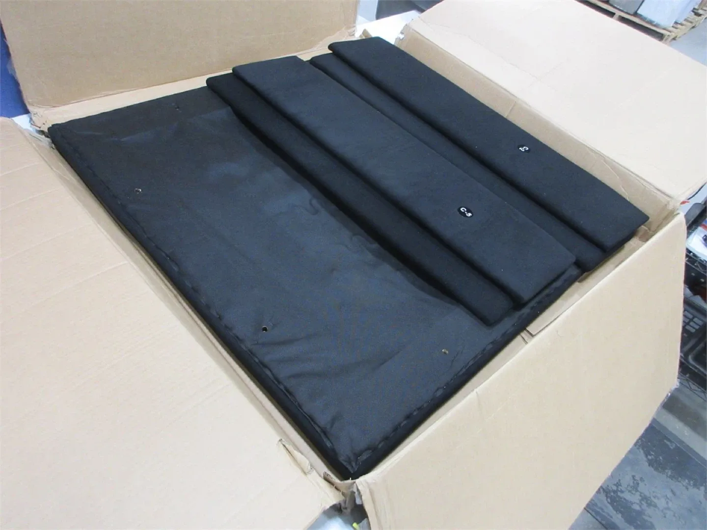 NEW WYNNIE OTTOMAN 36" image indicator(6)