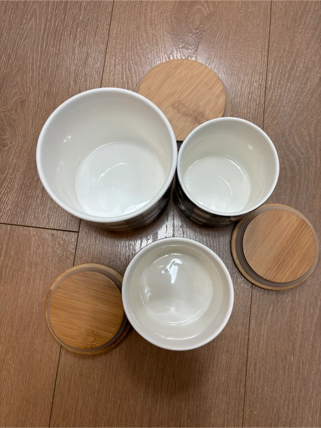 Gingham Ceramic Canister Set with Bamboo Lids image indicator(2)