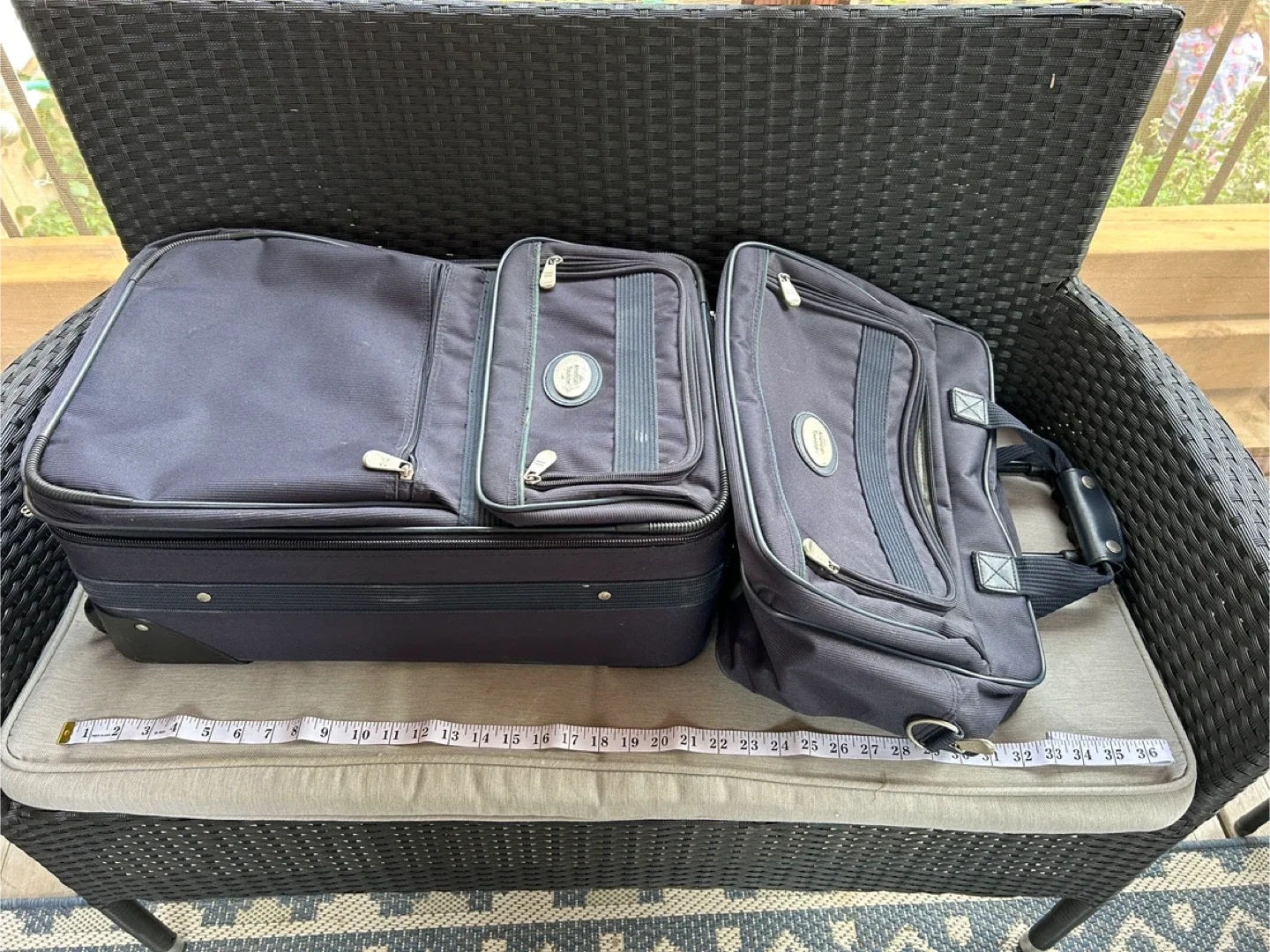 American Tourister 2-Piece Luggage Set image indicator(2)