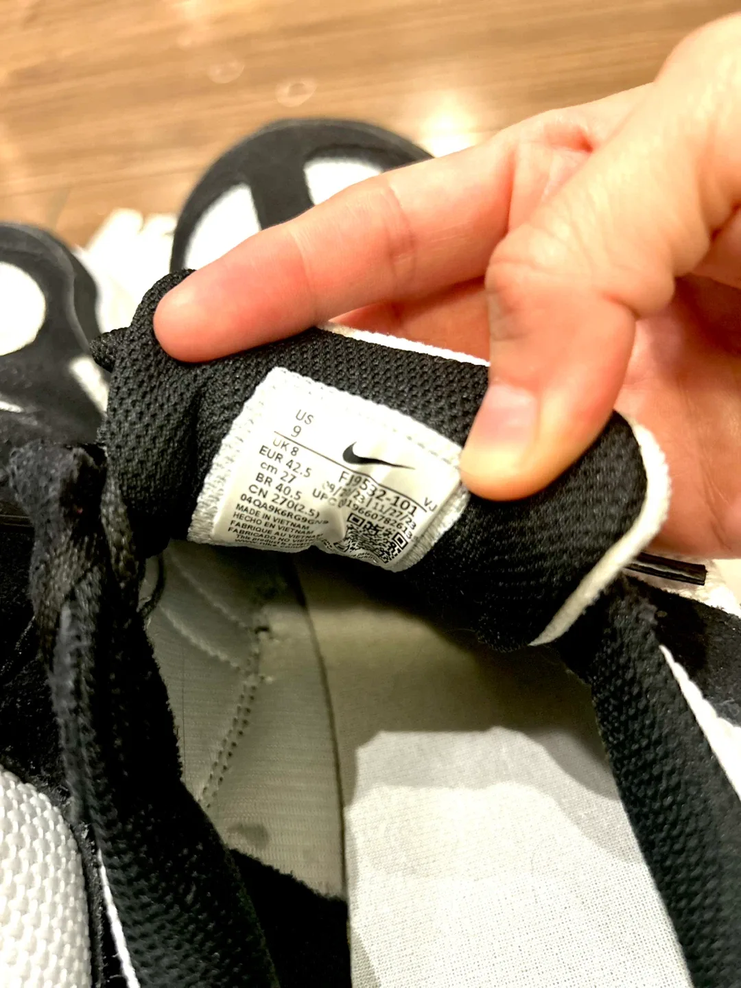 Nike Furyosa Sneakers US 9 Black & White image indicator(4)