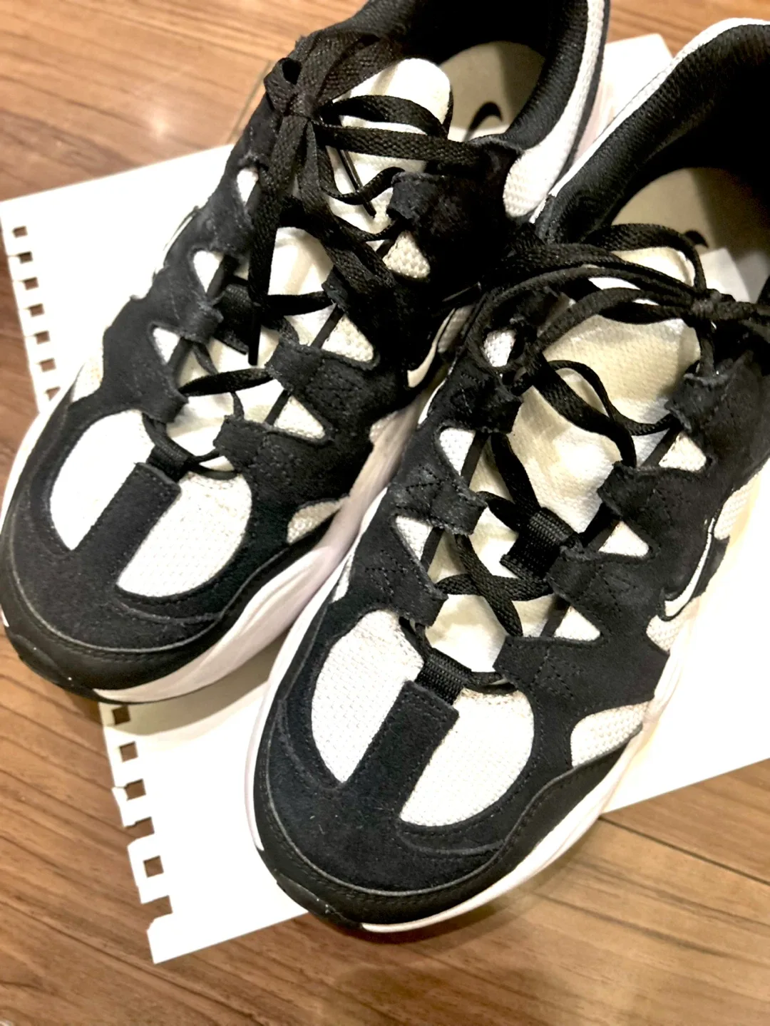 Nike Furyosa Sneakers US 9 Black & White image indicator(2)