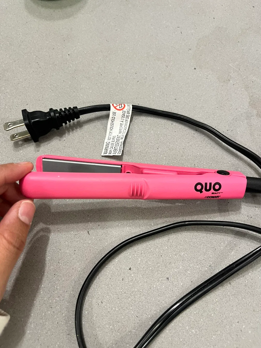 QUO Beauty Hair Straightener - Pink thumbnail