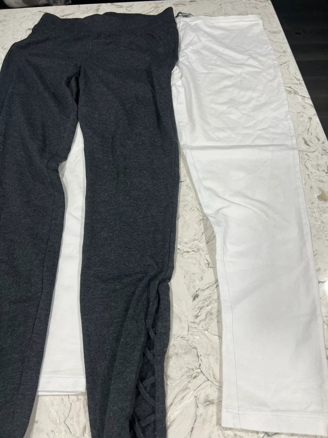 Primark & Old Navy Leggings - Size M thumbnail
