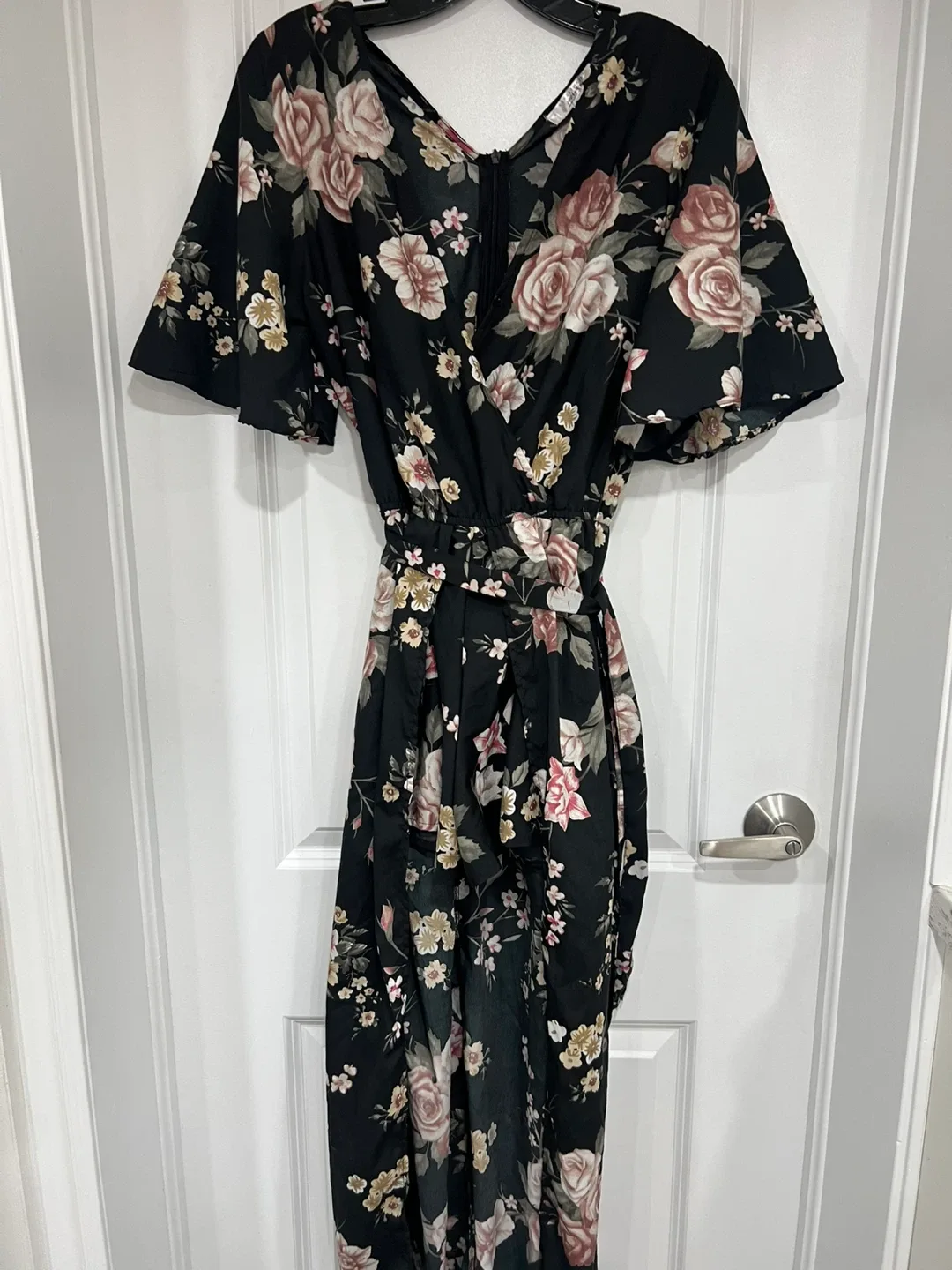 Streetwear Society Floral Dress - Size M thumbnail
