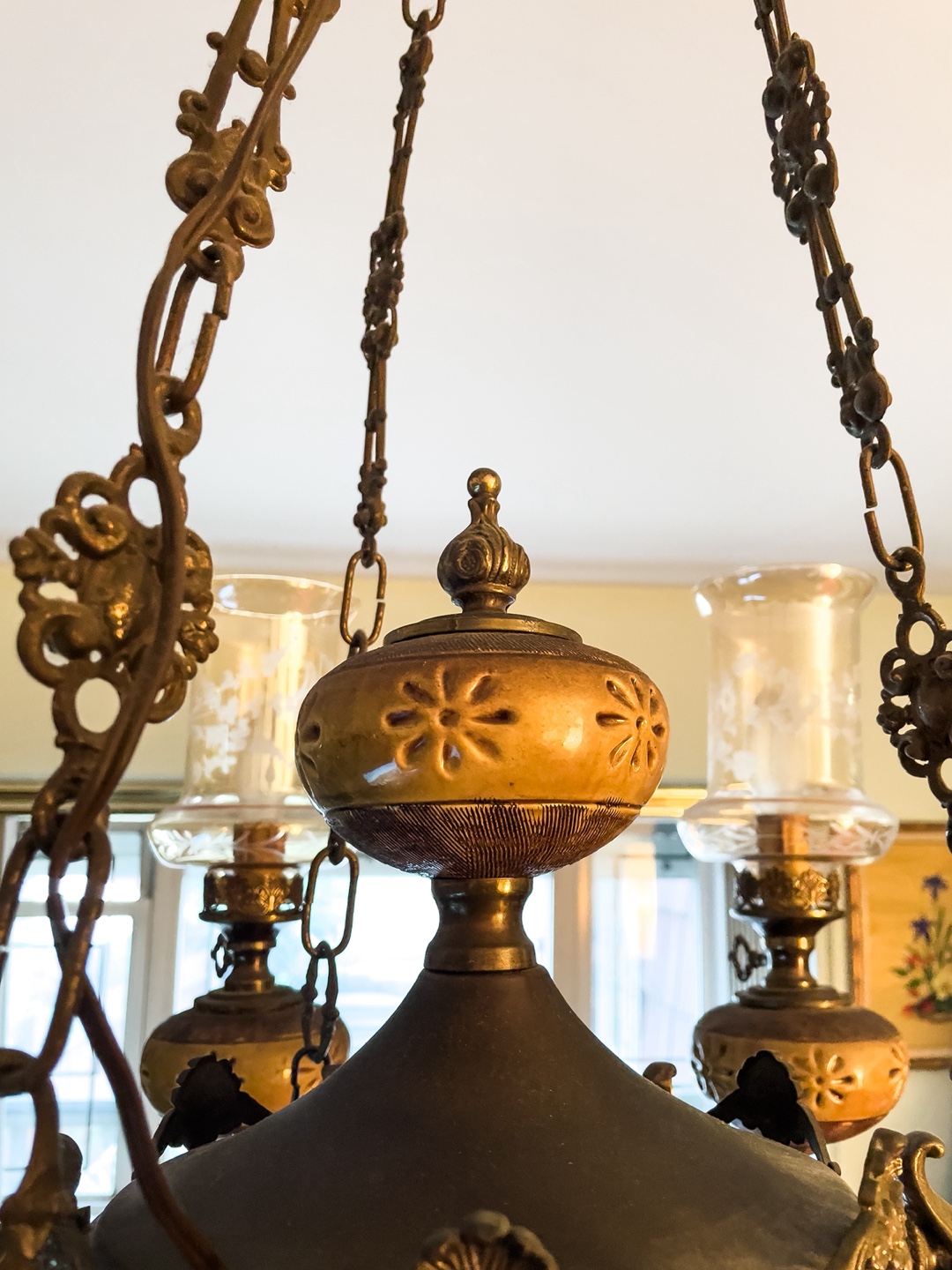 Vintage Ceramic & Brass Chandelier - photo 3