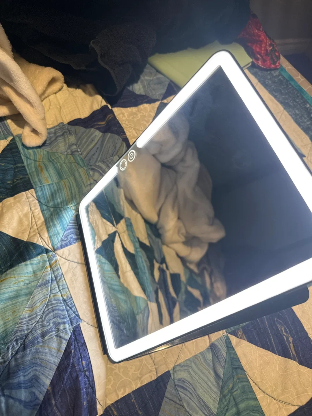 LED Travel Makeup Mirror - Black image indicator(2)