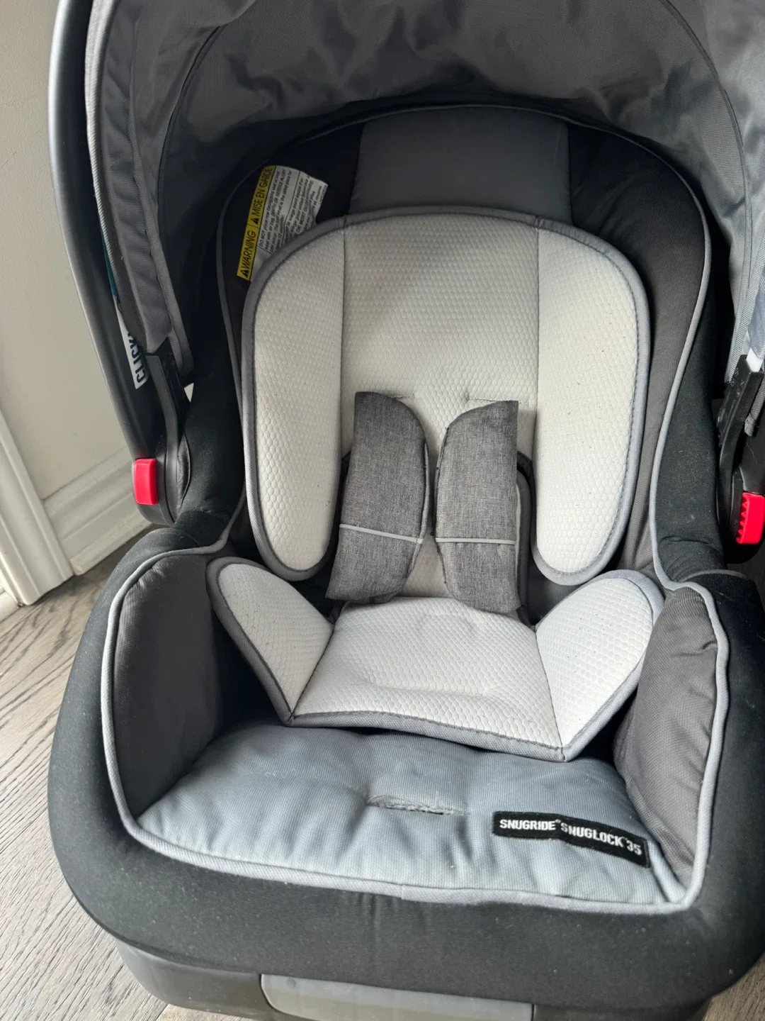 Graco SnugRide SnugLock 35 Infant Car Seat image indicator(2)