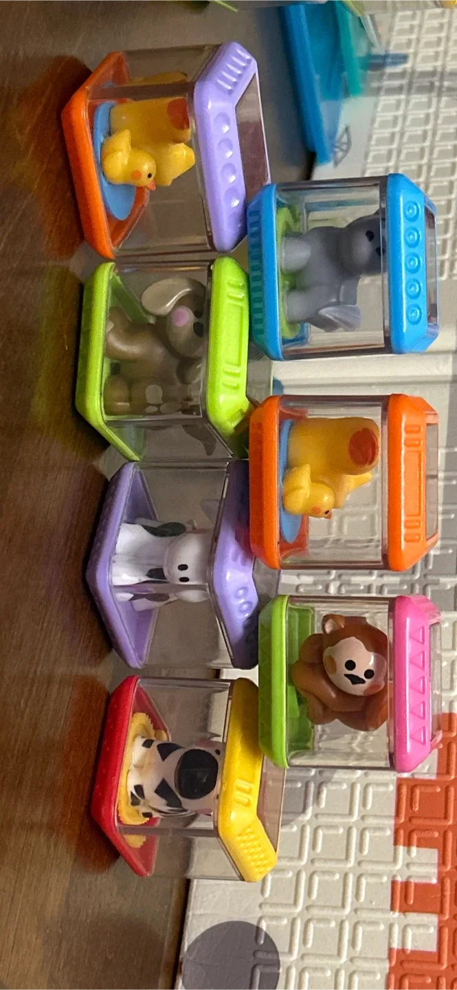 Fisher-Price Peek-a-Blocks Lot image indicator(5)