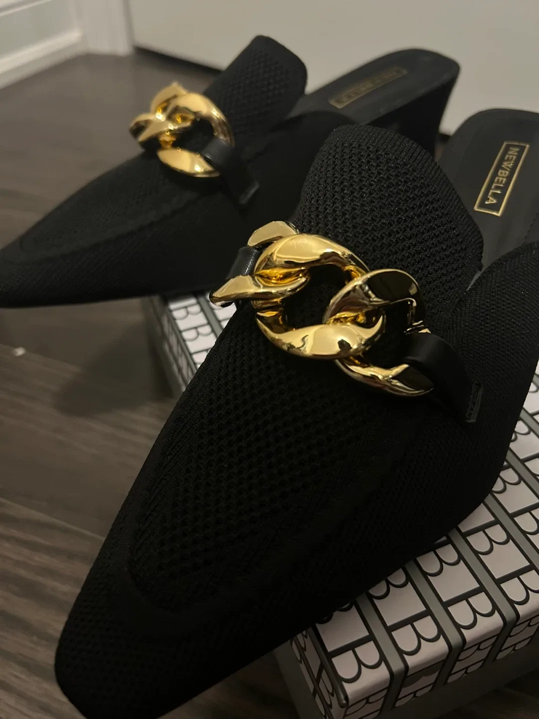 New newbelle black knit heeled mules size 9 image indicator(8)