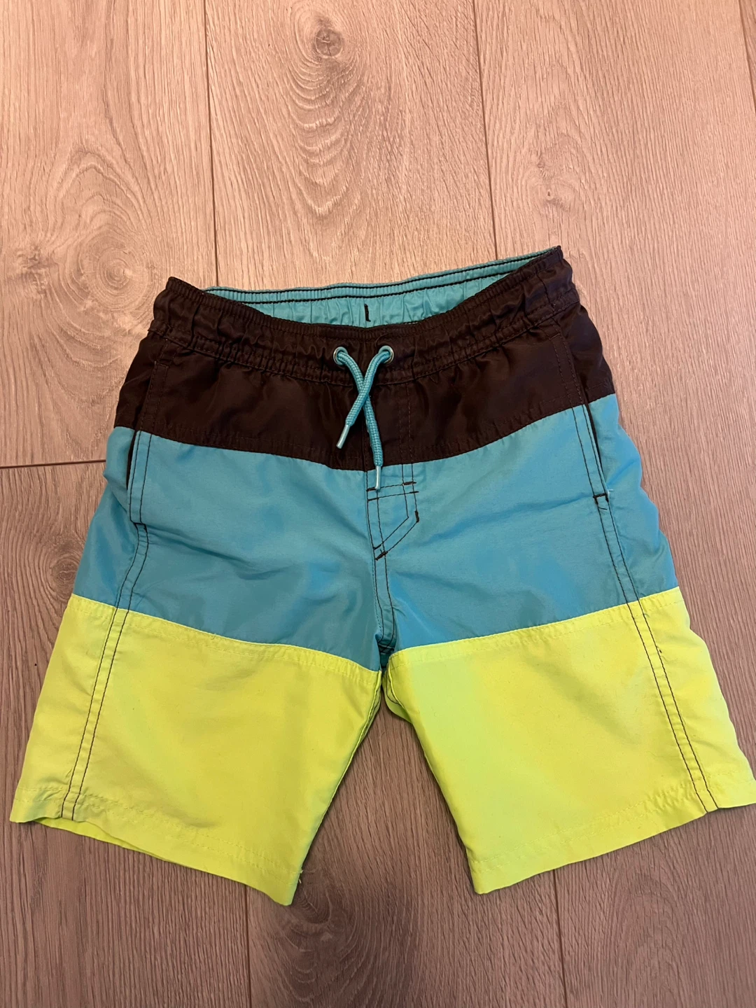 Cat & Jack Swim Trunks - Size S (6/7)