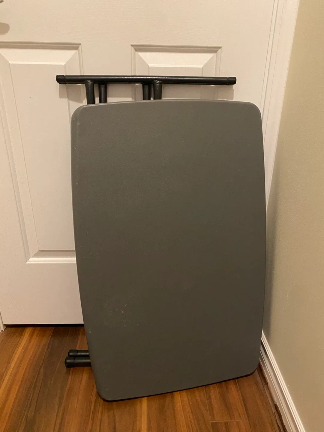 Folding Table image indicator(2)