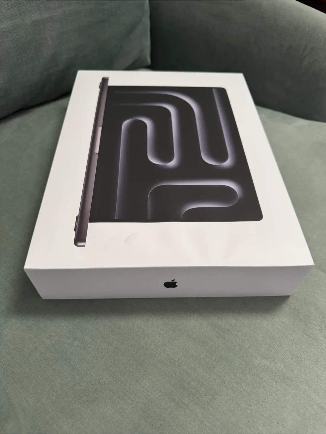 Apple MacBook Pro 14-inch M4 16GB 512GB Empty Box – No Device image indicator(5)