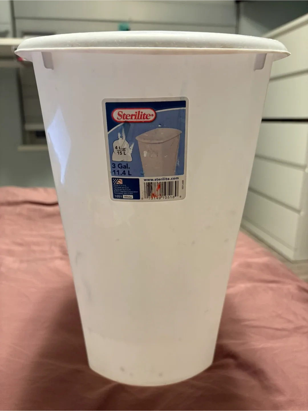 Sterilite White Wastebasket - 11.4 L thumbnail