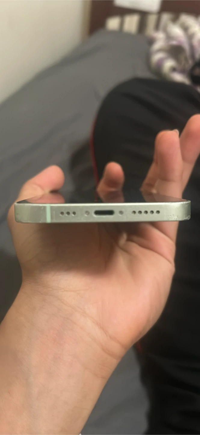 Cracked iPhone 12  For Parts/repair - photo 3