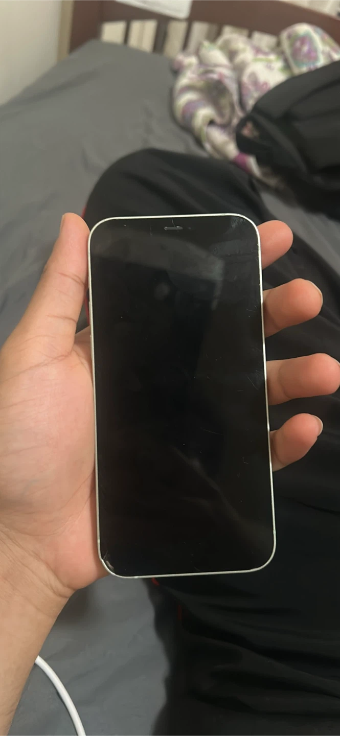 Cracked iPhone 12  For Parts/repair