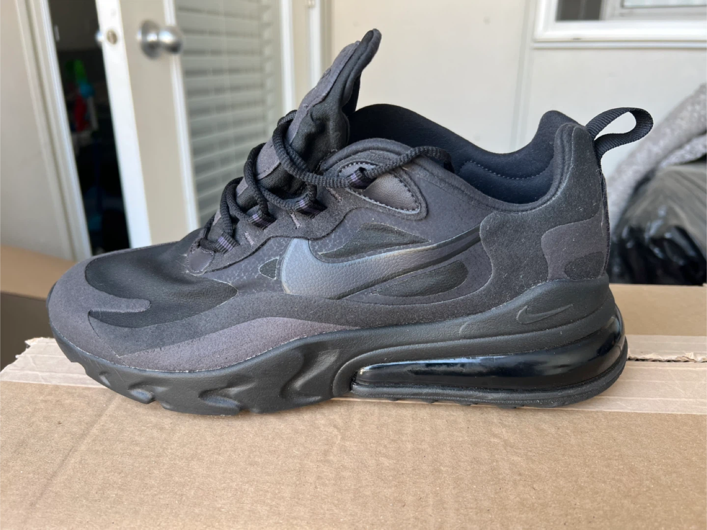 Nike Air Max 270 React Black size US 9.5 - photo 4