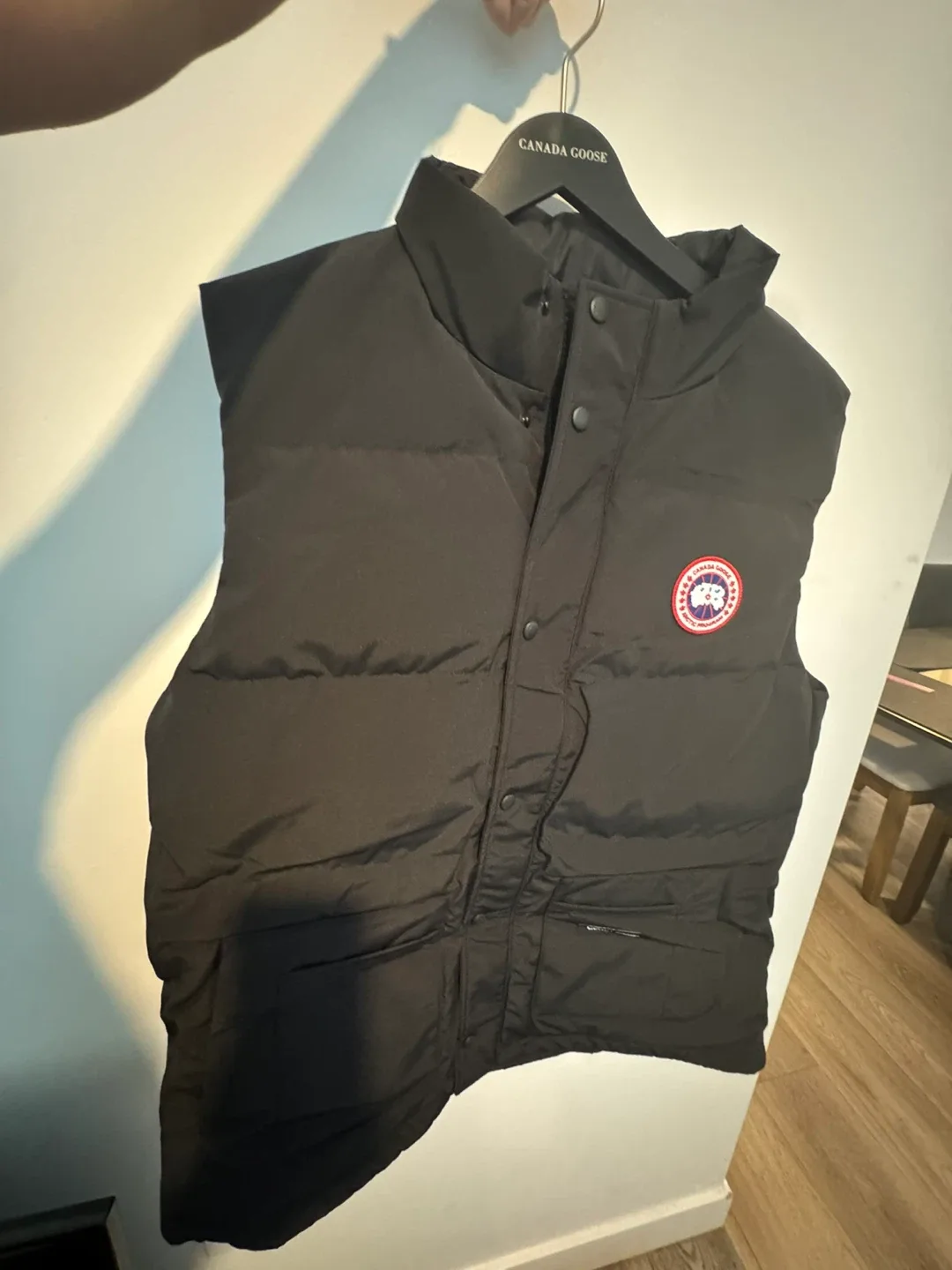 Canada Goose Black Down Vest image indicator(4)