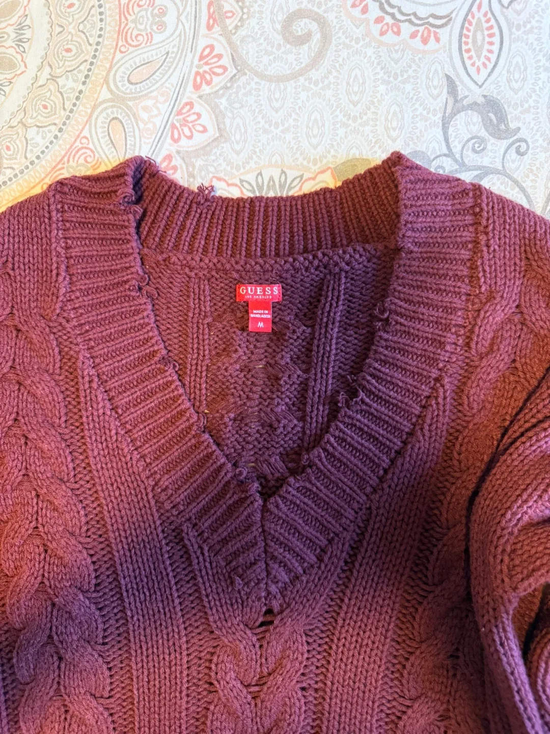 Women Guess Burgundy Distressed style Sweater - Size M image indicator(2)