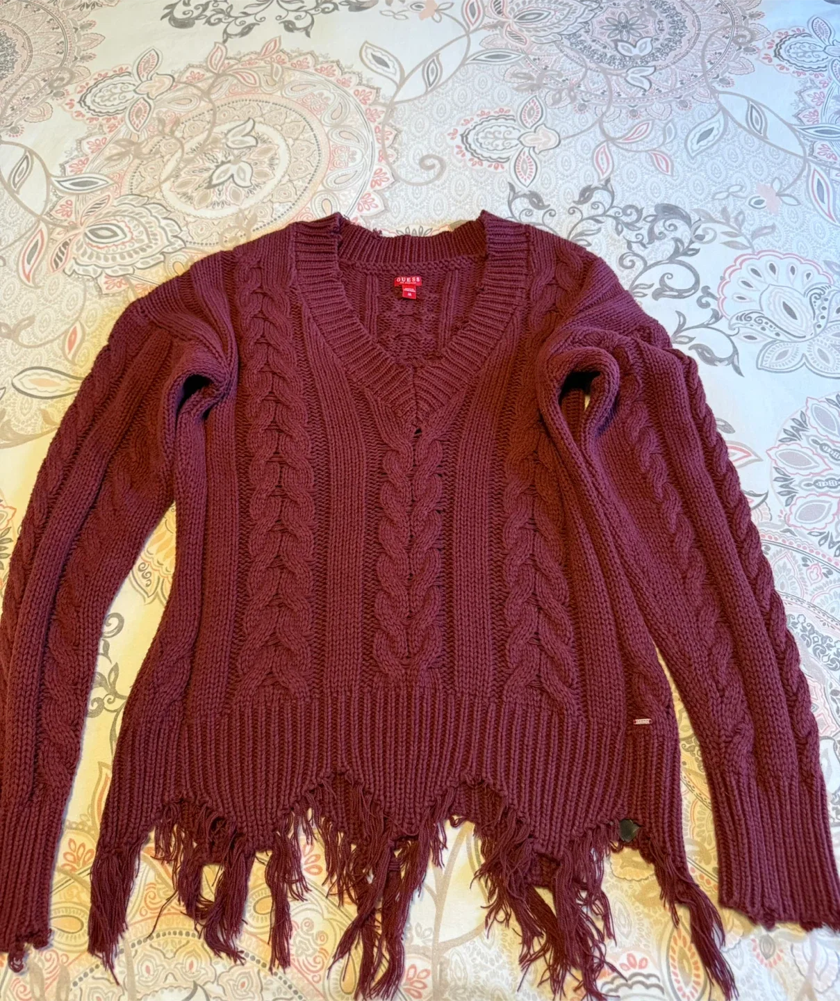 Women Guess Burgundy Distressed style Sweater - Size M thumbnail