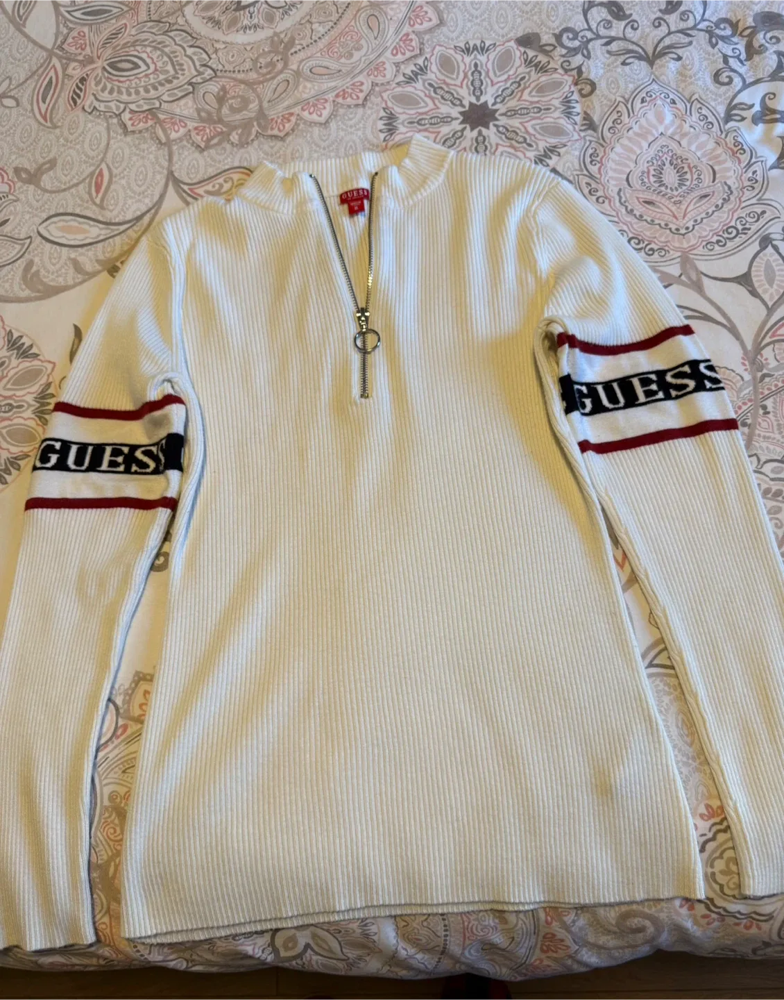 Women Guess off-White Long Sleeve Ribbed Top - Size M. thumbnail