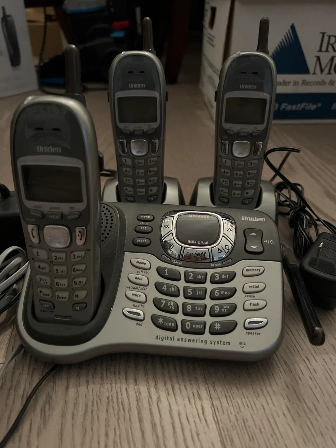Uniden Cordless Phone System image indicator(2)
