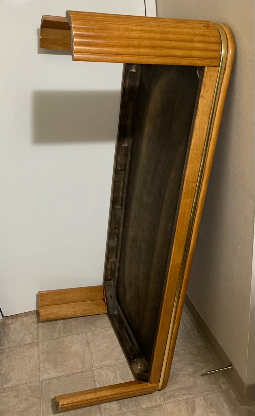 Large Solid Wood Coffee Table image indicator(3)