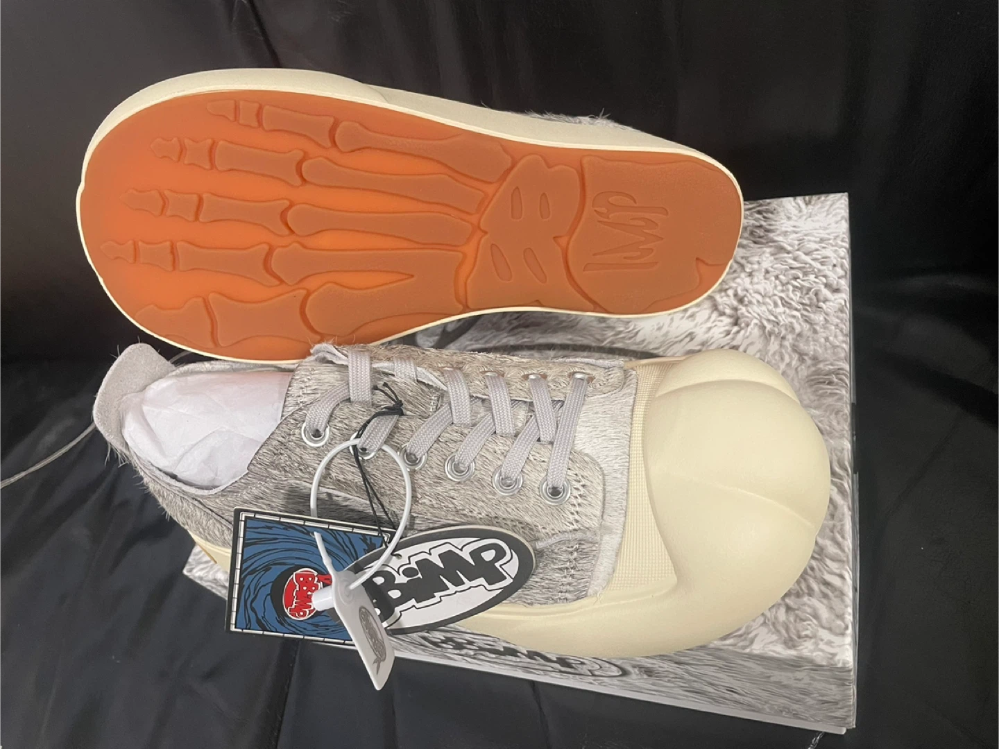 BBIMP Grey Bugs Bunny Shoes Size 9 (42) - photo 2