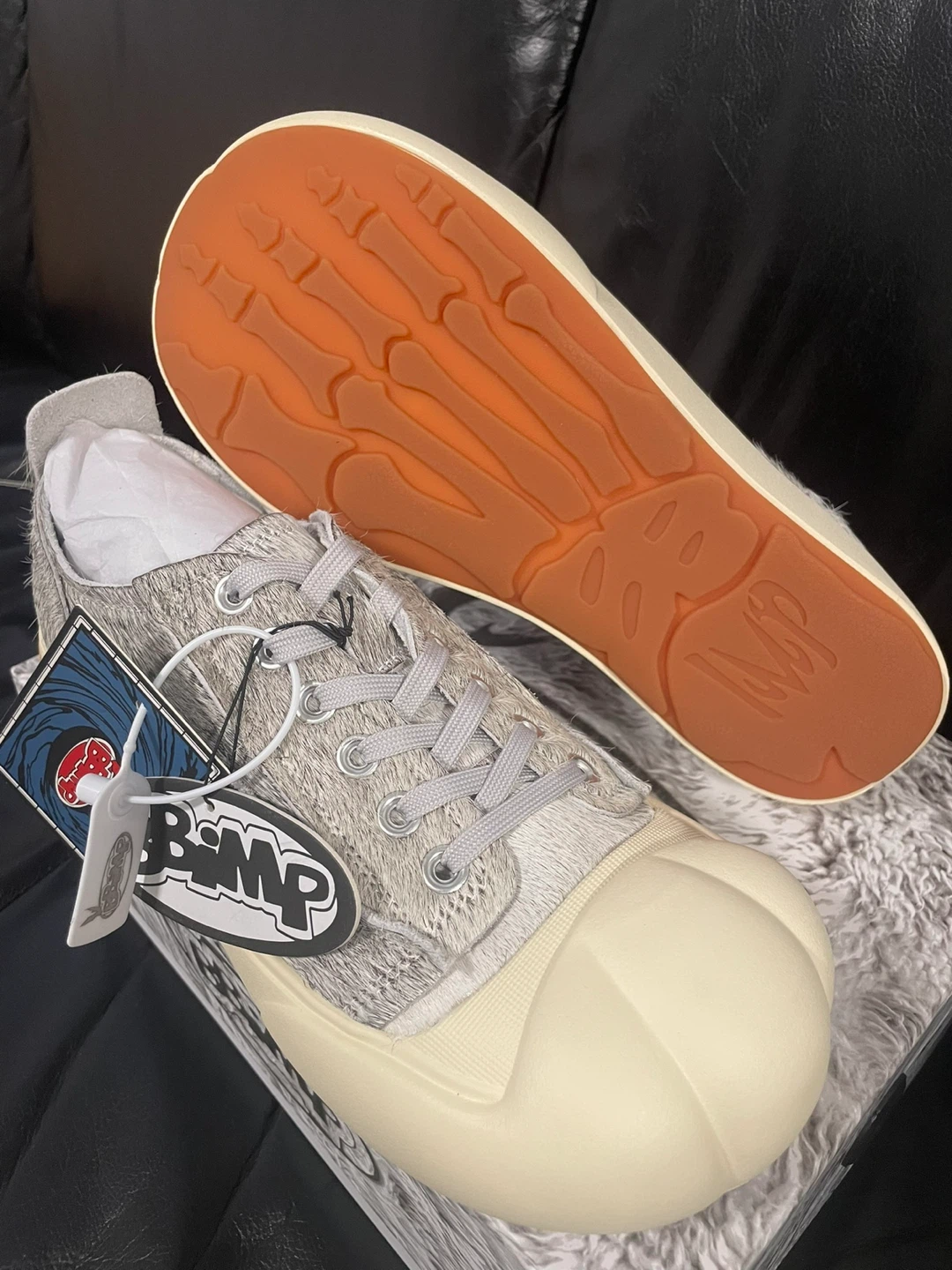 BBIMP Grey Bugs Bunny Shoes Size 9 (42)