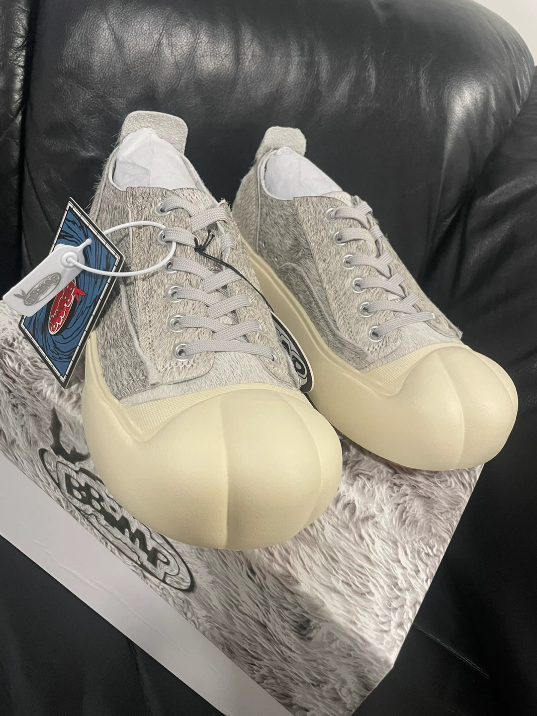 BBIMP Grey Bugs Bunny Shoes Size 9 (42) - photo 5
