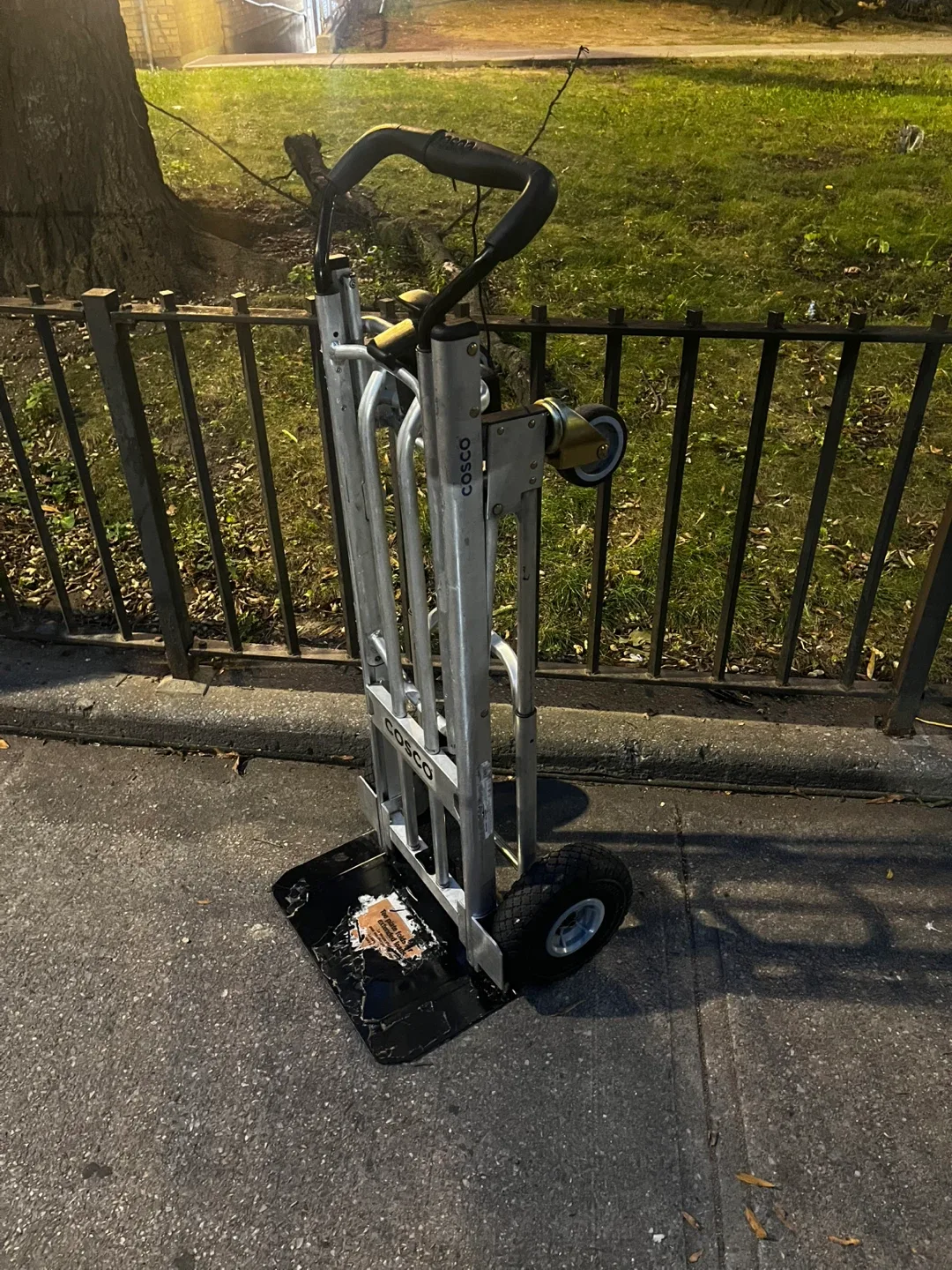 Cosco Hand Truck image indicator(2)