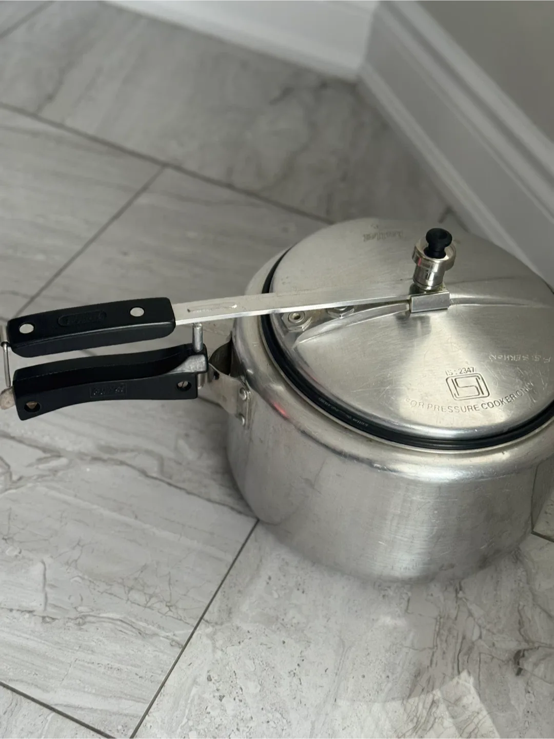 Prestige Pressure Cooker 8 litres thumbnail