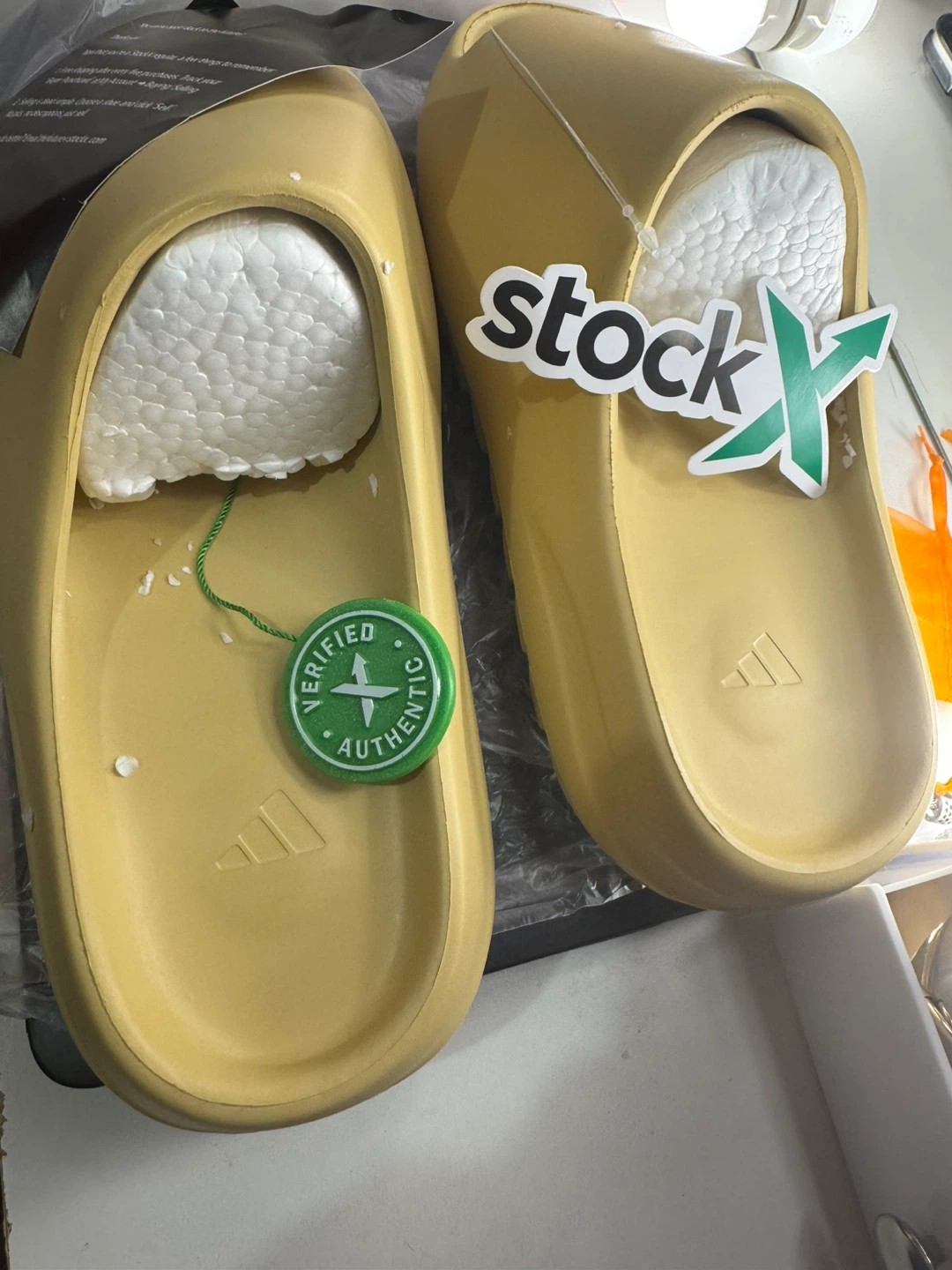 Adidas Yeezy Slide bone