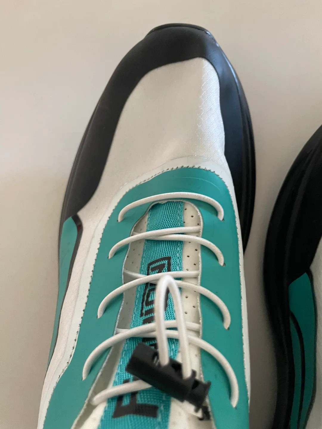 RM Shoes Journey Begins Sneakers - Size 45 image indicator(3)