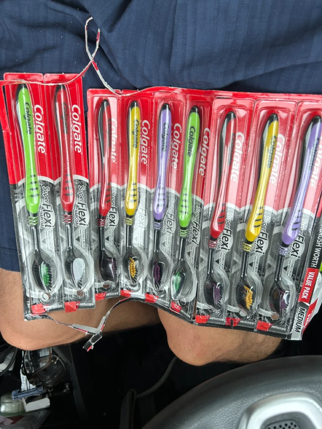 Colgate Super Flexi Charcoal Toothbrushes - Medium thumbnail