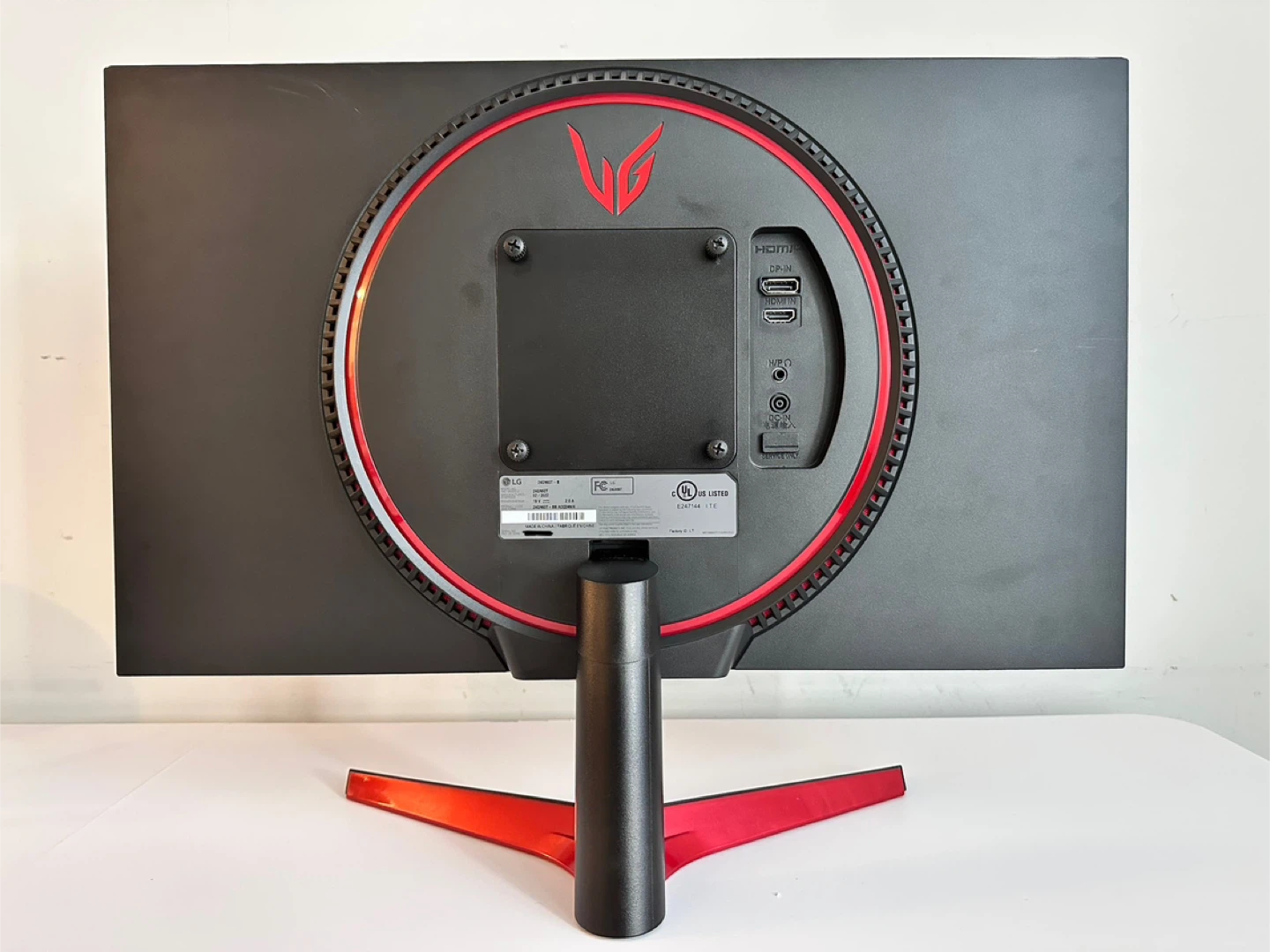 LG 24" Ultragear Gaming Monitor - photo 2
