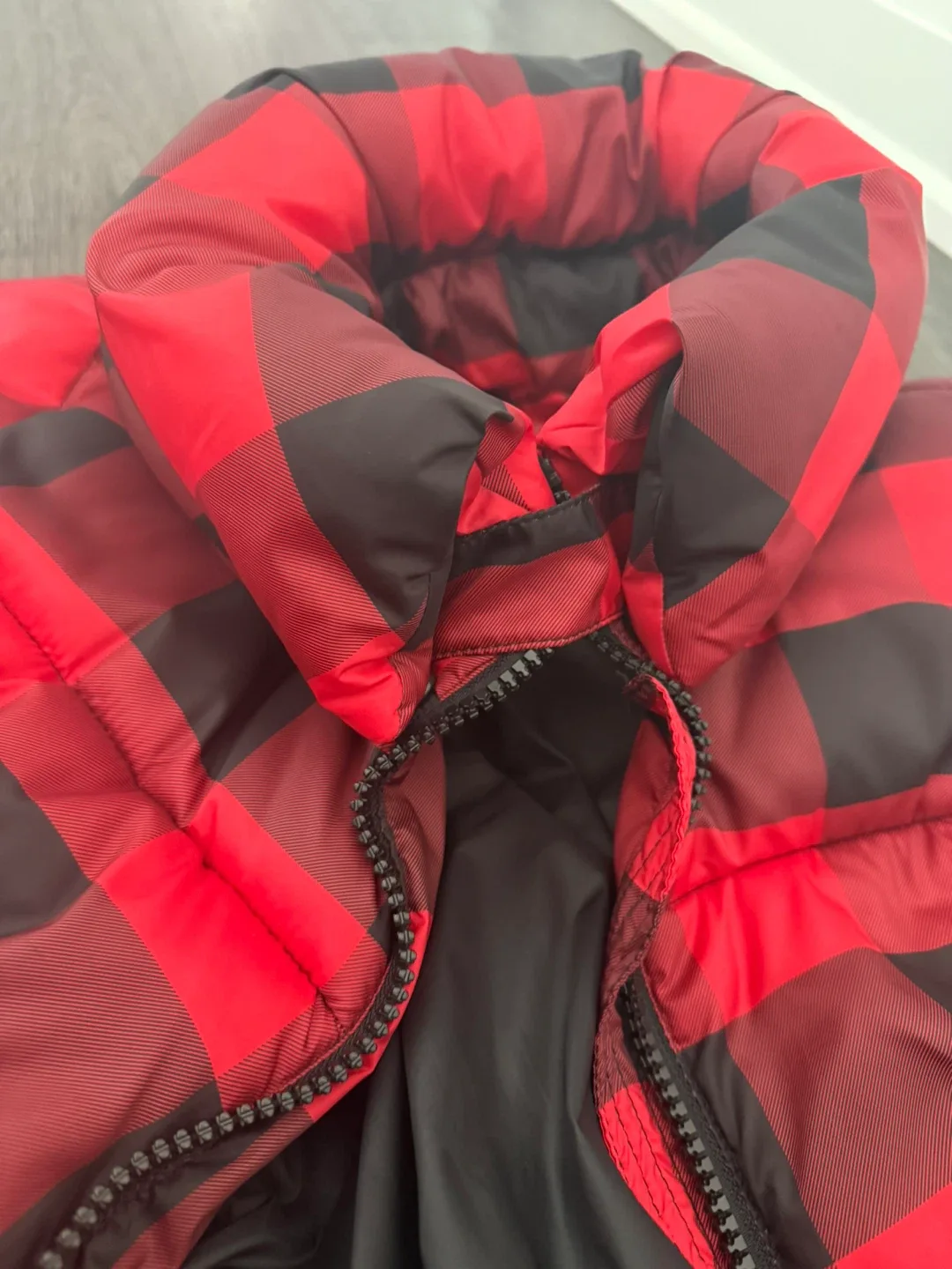 Kendall + Kylie Red & Black Puffer Jacket - XS image indicator(5)