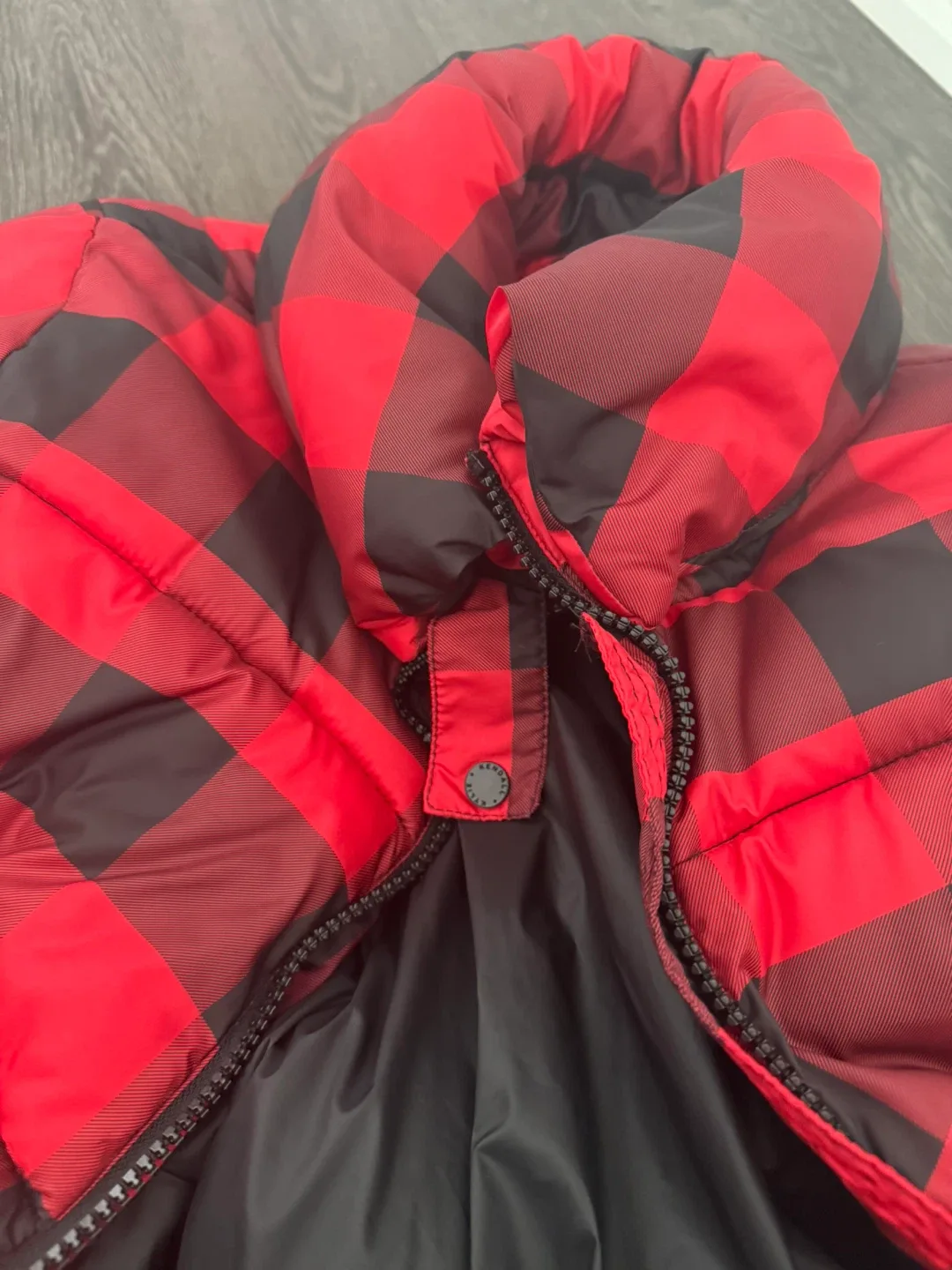 Kendall + Kylie Red & Black Puffer Jacket - XS image indicator(4)