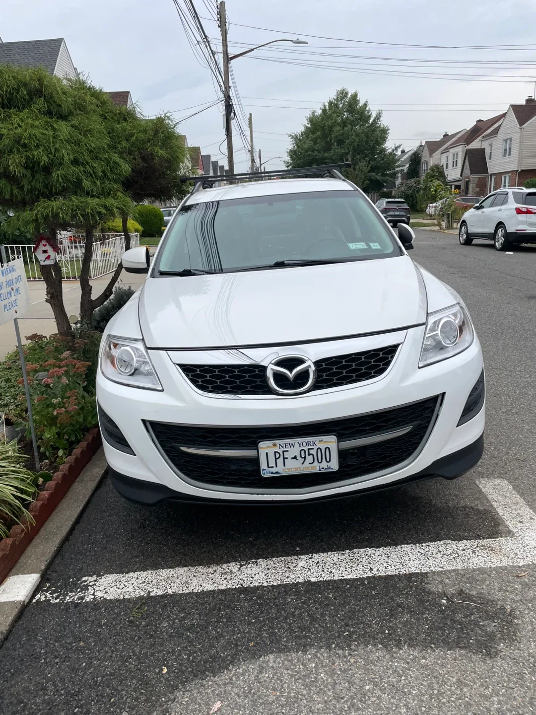 Mazda CX-9 White SUV image indicator(5)