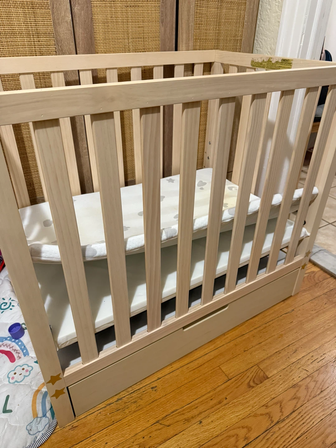 Carter's by DaVinci Colby 4-in-1 Mini Crib - photo 2