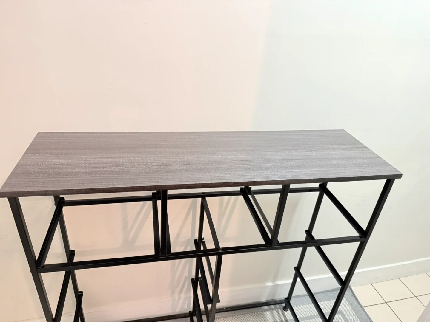 Drawer Dresser FOR MOVING THE PRICE IS VERY LOW image indicator(4)